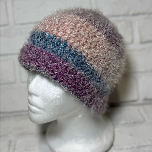 Hand Crafted Accessories - Versatile deluxe fur beanie